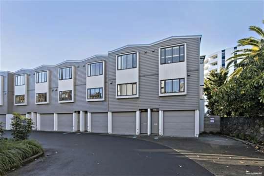 Auckland Cbd, Parnell Ensuite+Patio+Secluded Garage Exterior foto